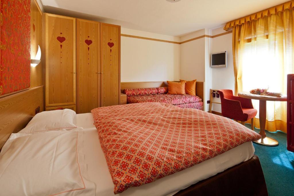 Hotel Haus Michaela Sappada Quarto foto
